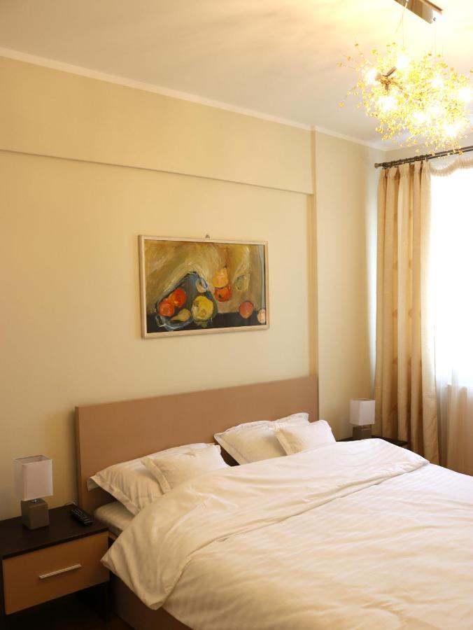 Mina City Center Apartment Amzei Bukarest Eksteriør billede
